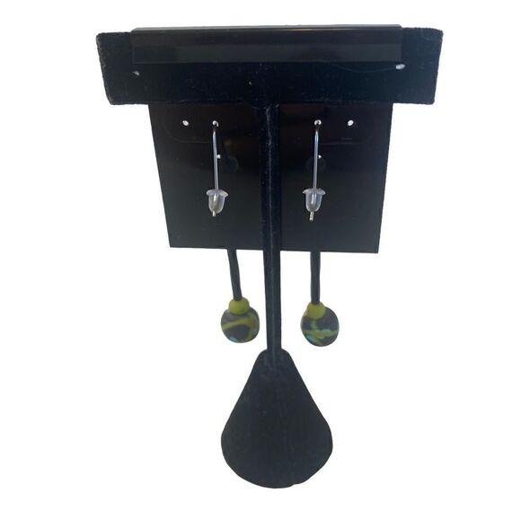 Polymer Clay Straight drop earrings in black & green. - Picture 5 of 6